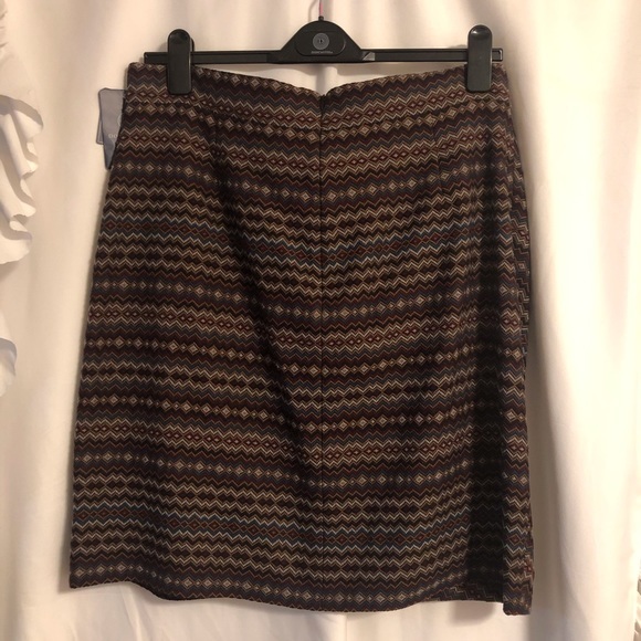 Brand New Doncaster Skirt - Picture 4 of 4